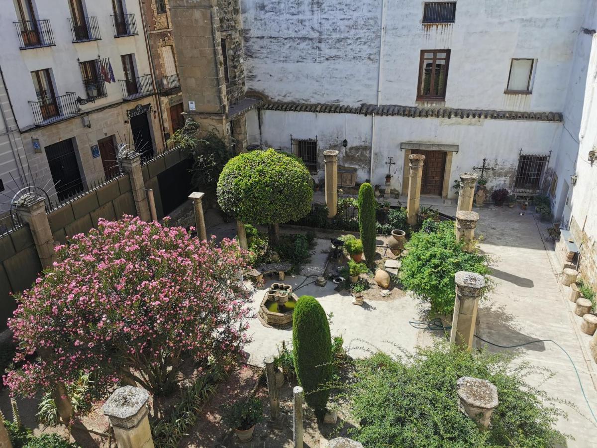 Tres Llaves Palacio De Vela De Cobos Apartment